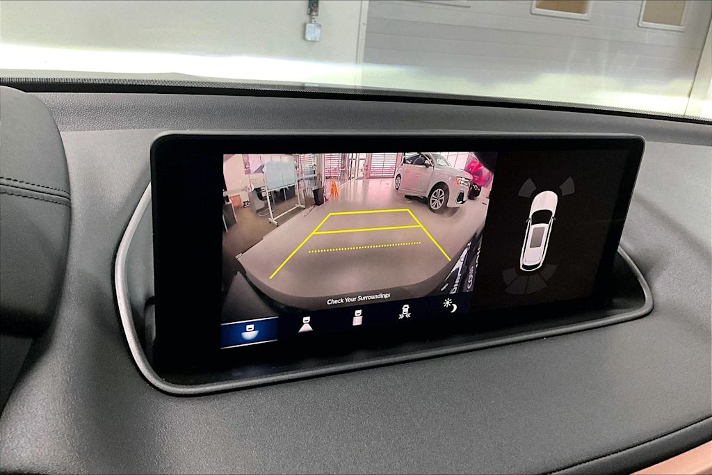 Thumbnail: 2023 Acura MDX - 14