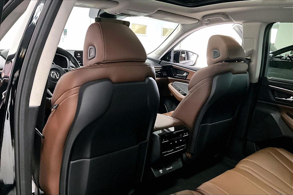 Thumbnail: 2023 Acura MDX - 11