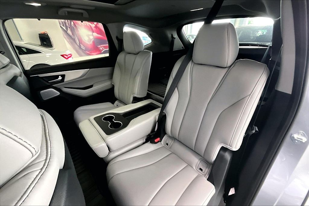 Thumbnail: 2026 Acura MDX - 20