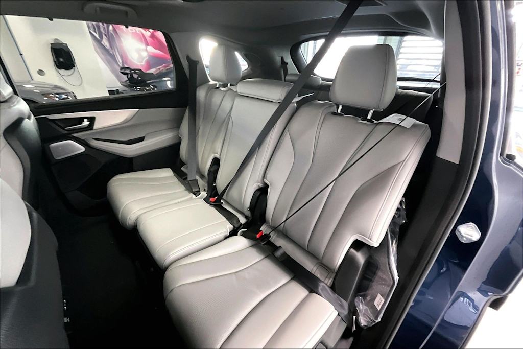 Thumbnail: 2026 Acura MDX - 21