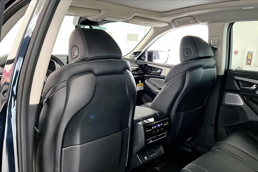 Thumbnail: 2026 Acura MDX - 12
