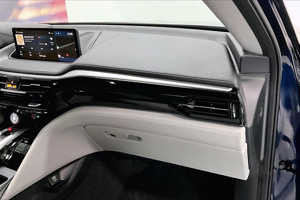 Thumbnail: 2023 Acura MDX - 21