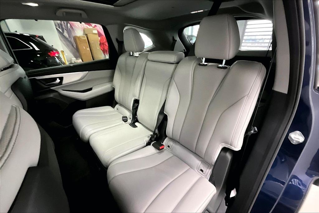 Thumbnail: 2023 Acura MDX - 26