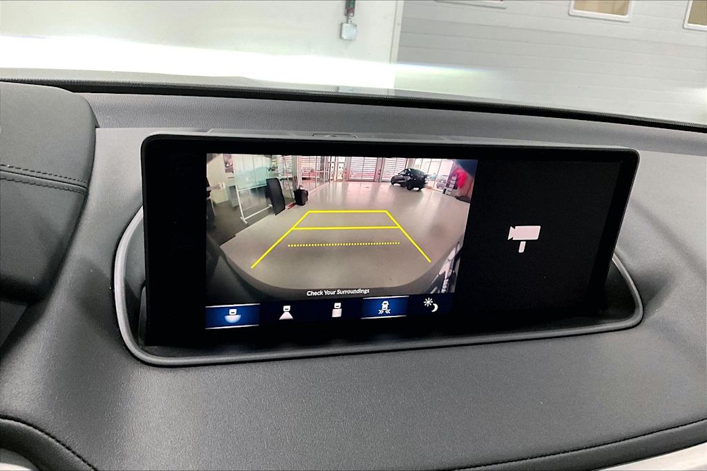 Thumbnail: 2023 Acura MDX - 14