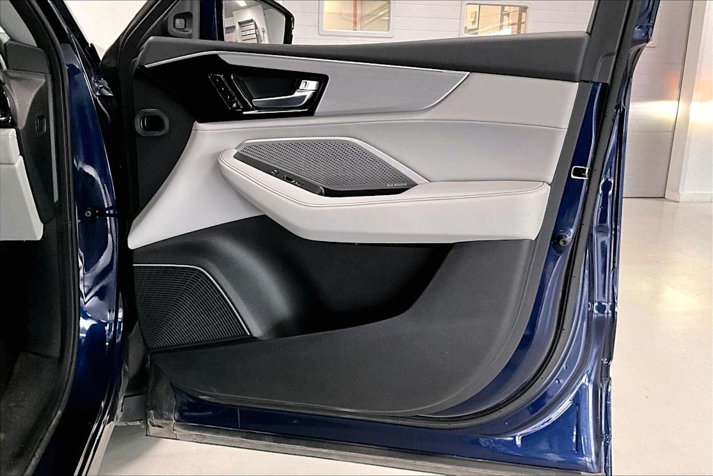 Thumbnail: 2023 Acura MDX - 25