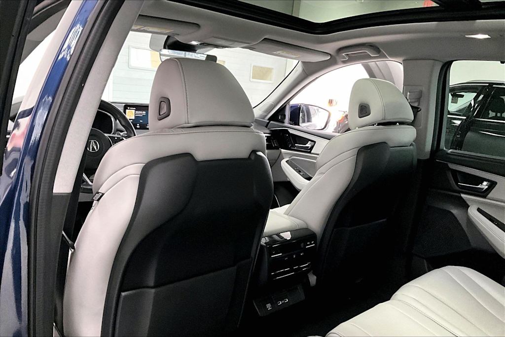 Thumbnail: 2023 Acura MDX - 11