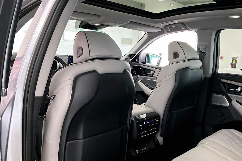 Thumbnail: 2026 Acura MDX - 11