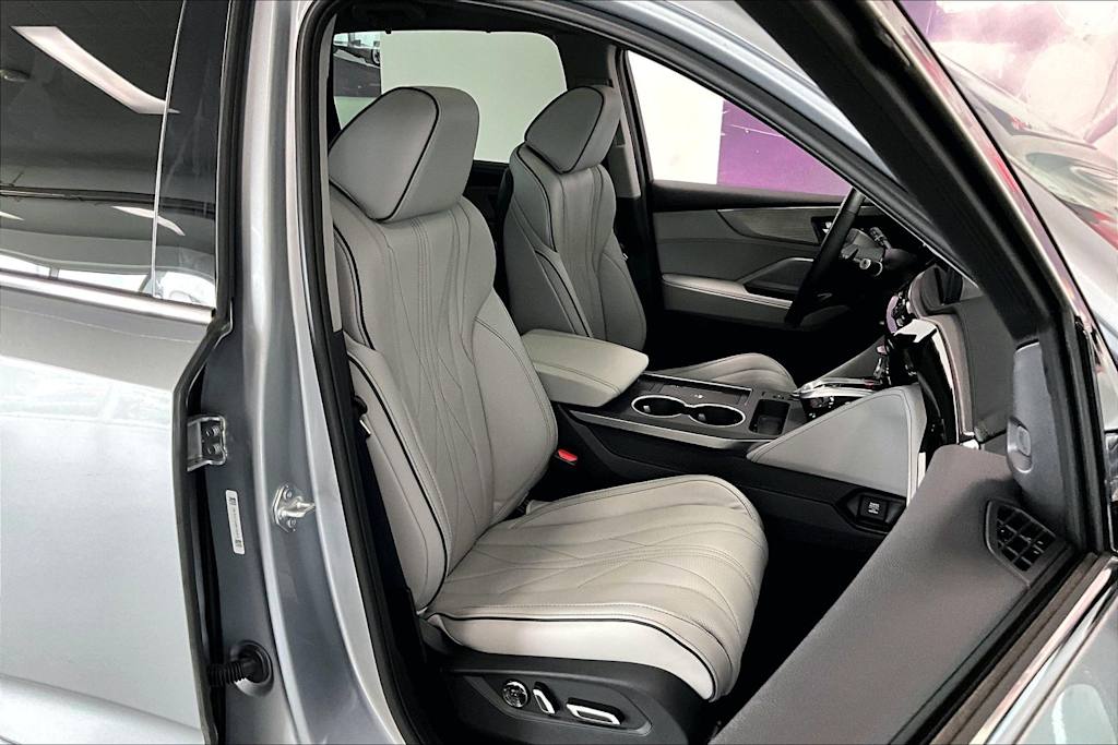 Thumbnail: 2026 Acura MDX - 10