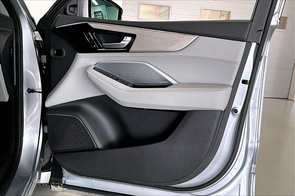 Thumbnail: 2026 Acura MDX - 25