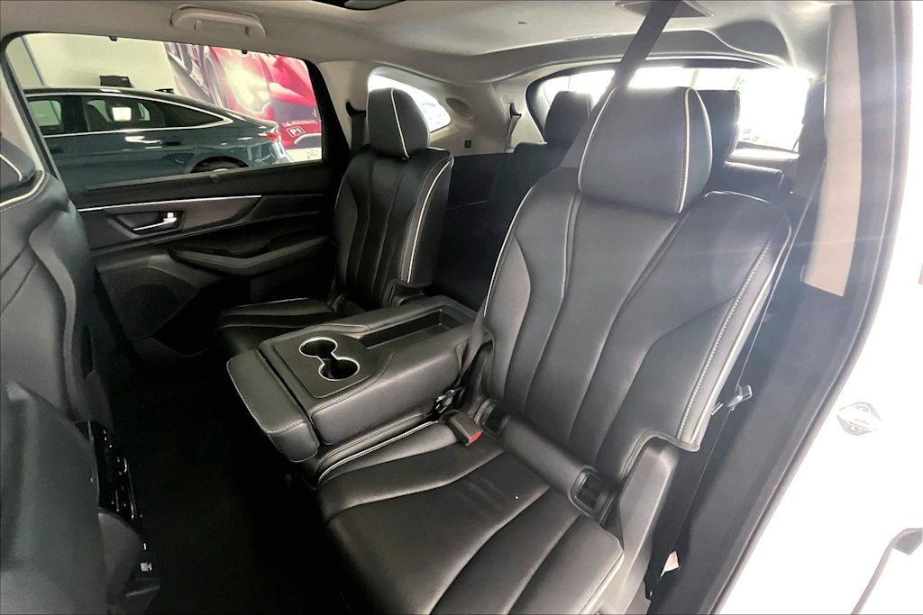 Thumbnail: 2023 Acura MDX - 26