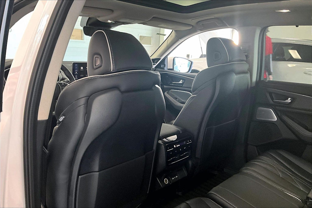 Thumbnail: 2026 Acura MDX - 13