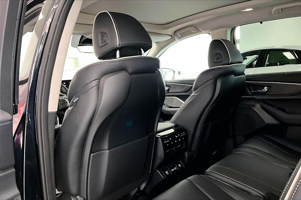 Thumbnail: 2023 Acura MDX - 12