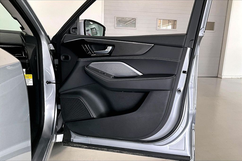 Thumbnail: 2026 Acura MDX - 25