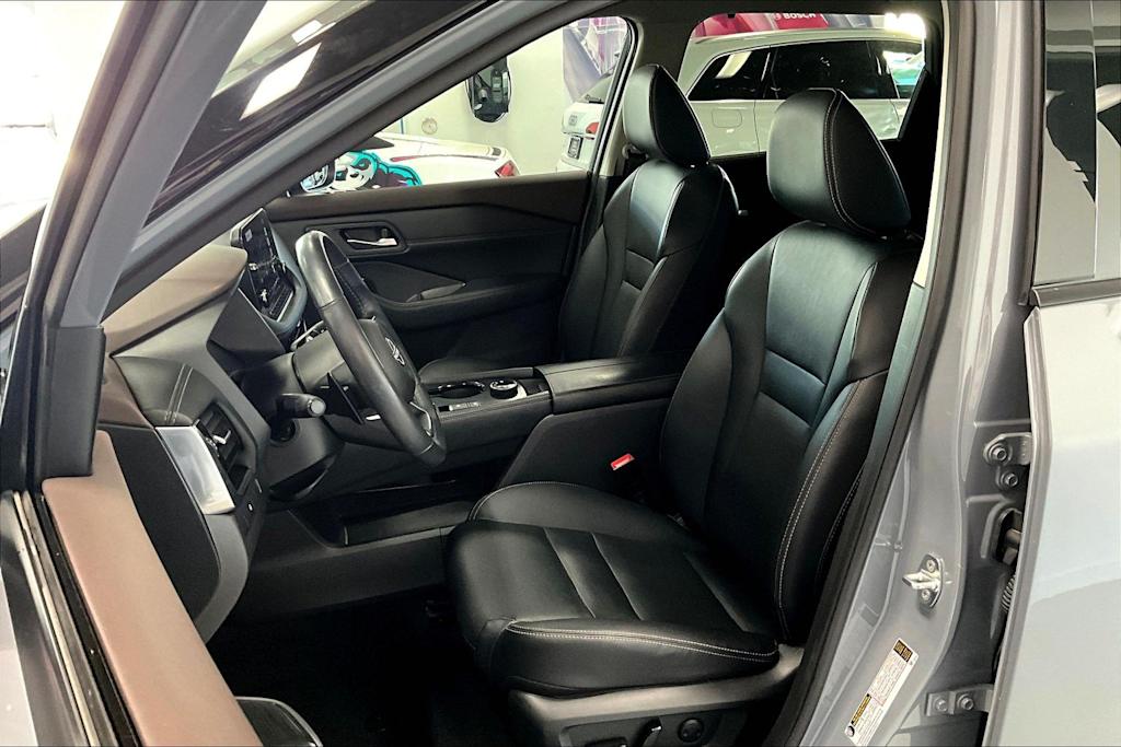 Thumbnail: 2023 Nissan Rogue - 10