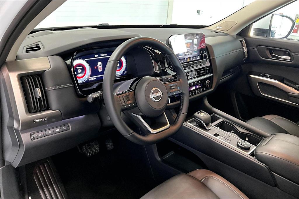 Thumbnail: 2025 Nissan Pathfinder - 2