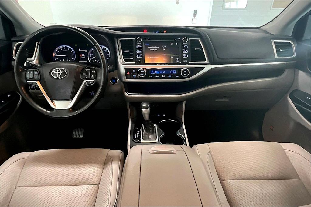 Thumbnail: 2019 Toyota Highlander - 9