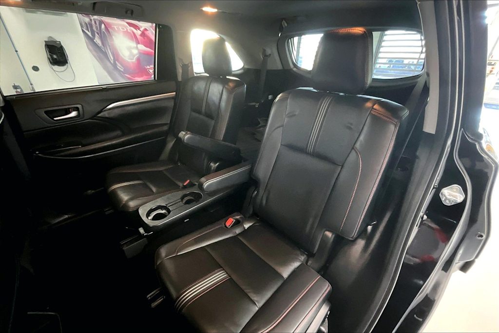 Thumbnail: 2019 Toyota Highlander - 26