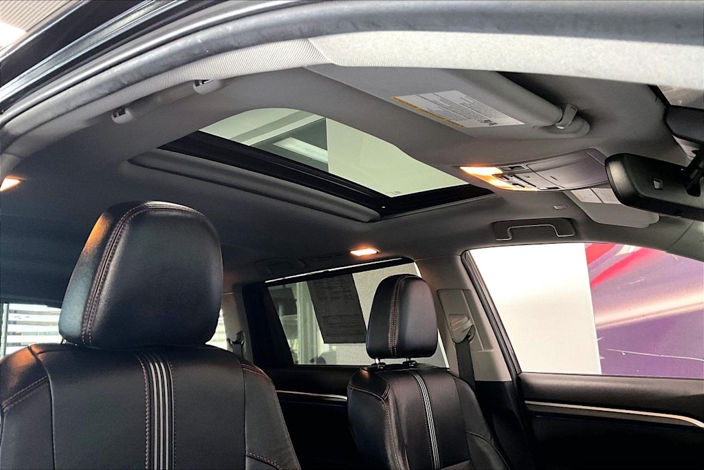 Thumbnail: 2019 Toyota Highlander - 27