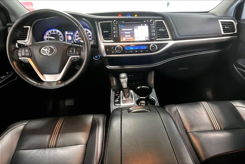 Thumbnail: 2019 Toyota Highlander - 8