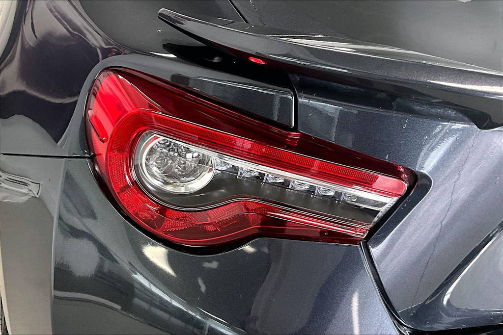 Thumbnail: 2017 Toyota 86 - 29