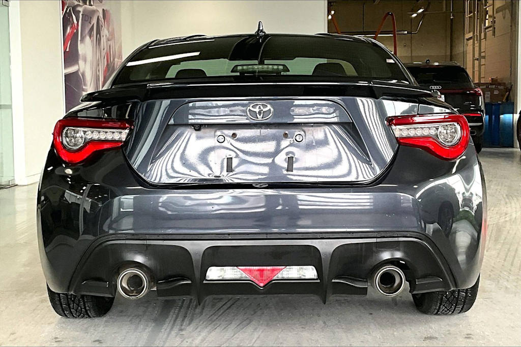 Thumbnail: 2017 Toyota 86 - 8