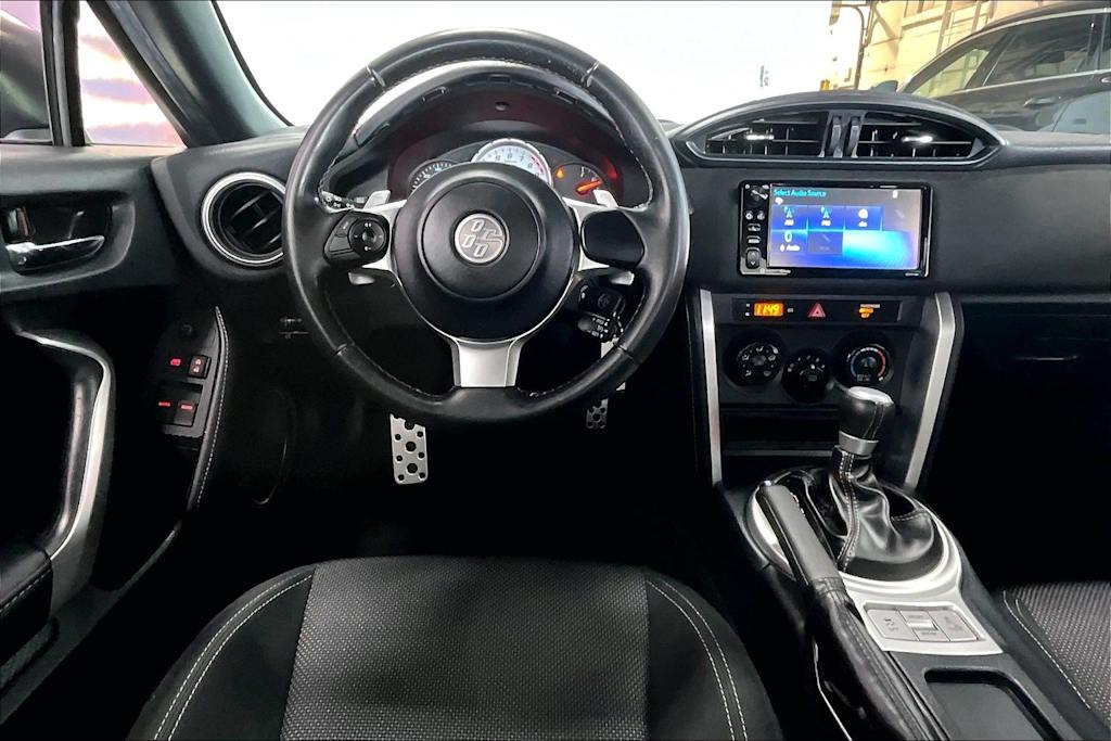 Thumbnail: 2017 Toyota 86 - 12