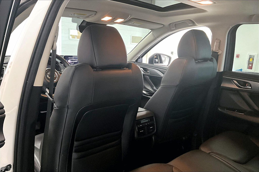 Thumbnail: 2023 Mazda CX-9 - 12