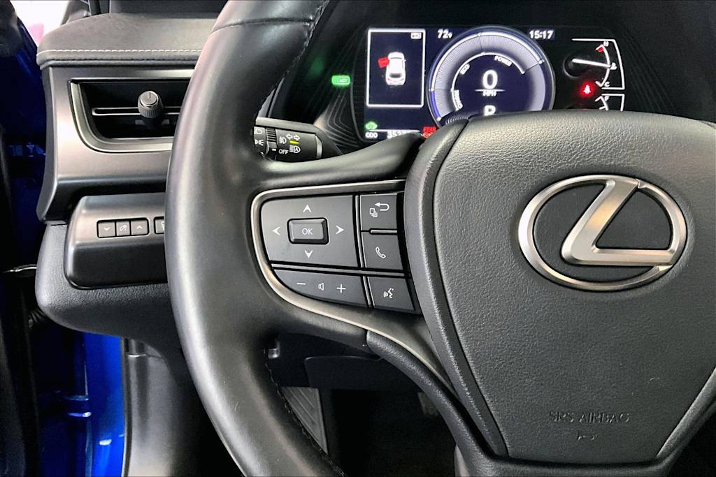 Thumbnail: 2023 Lexus UX - 22