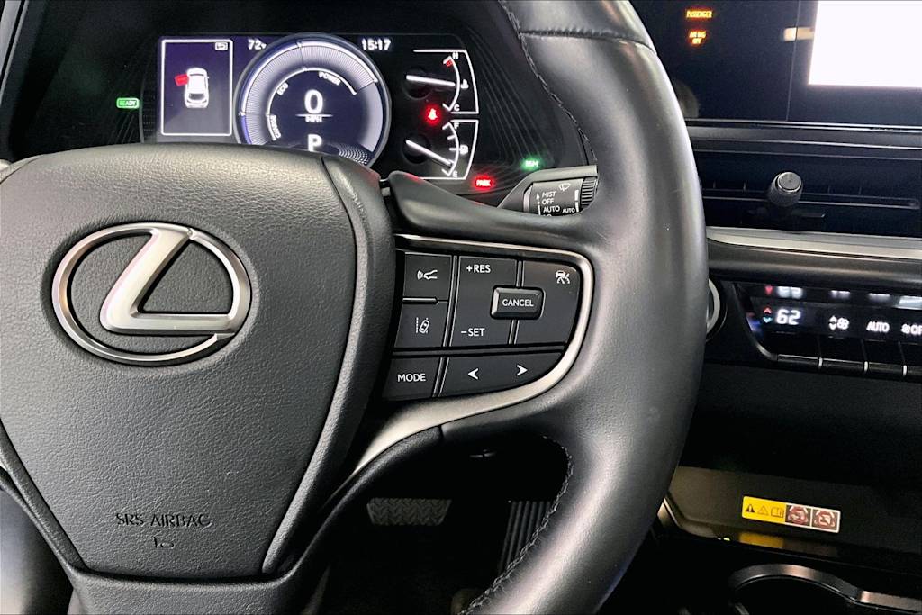 Thumbnail: 2023 Lexus UX - 23