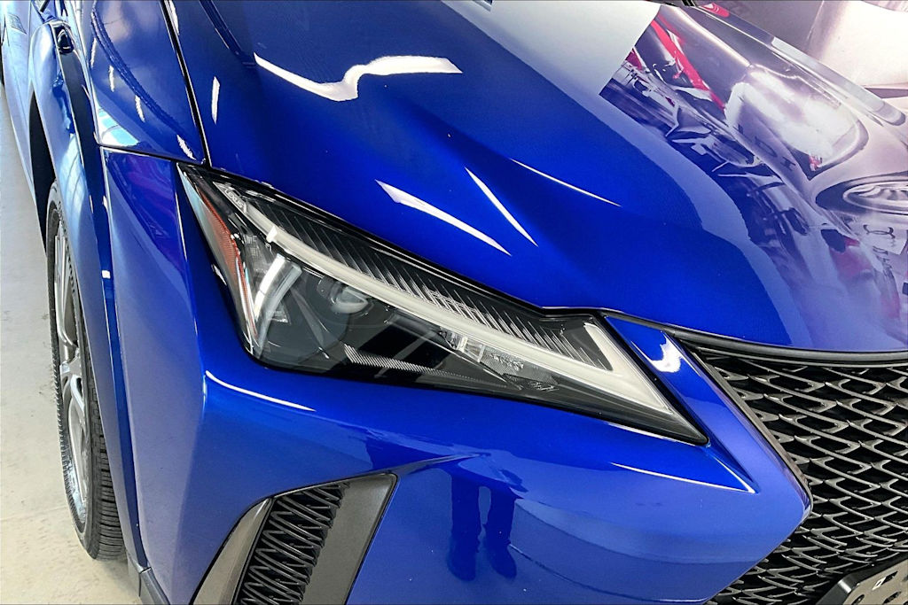 Thumbnail: 2023 Lexus UX - 28