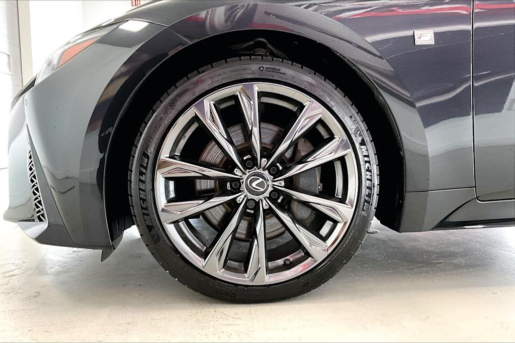 Thumbnail: 2024 Lexus ES - 8