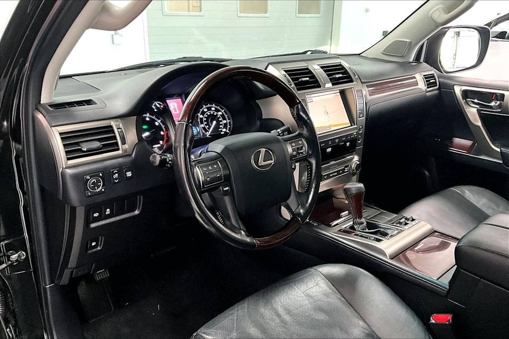 Thumbnail: 2017 Lexus GX - 2