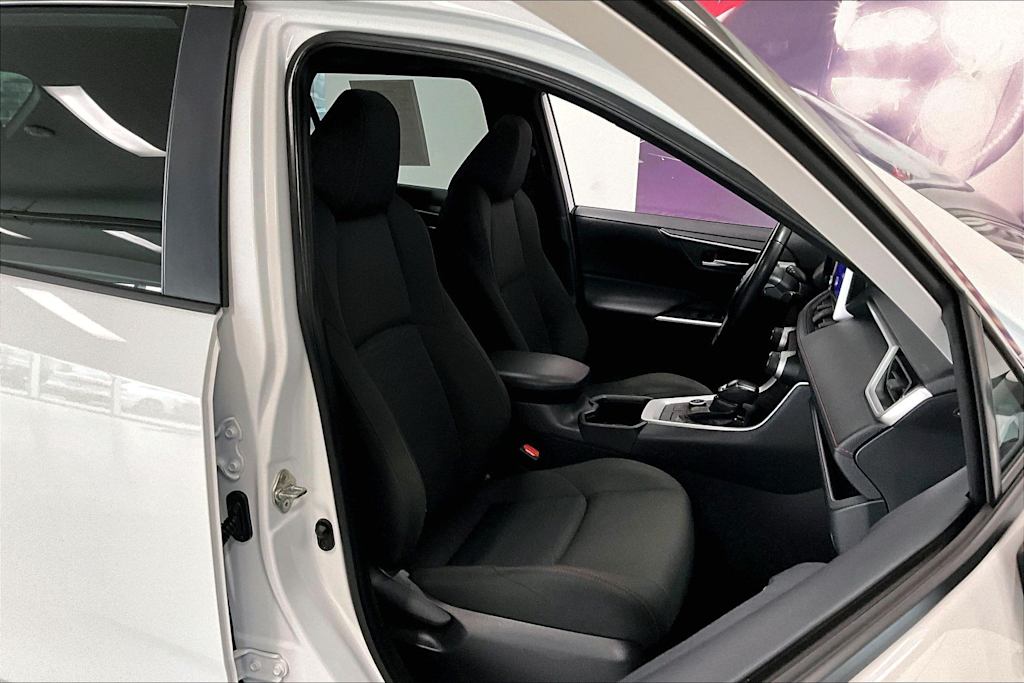 Thumbnail: 2024 Toyota RAV4 - 11