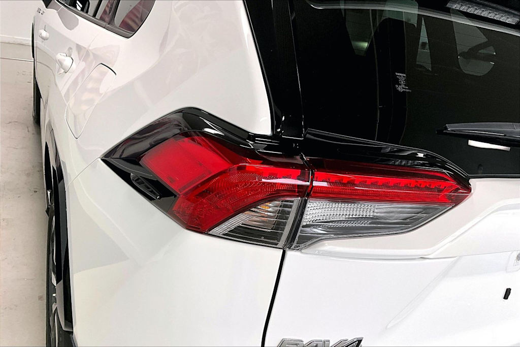 Thumbnail: 2024 Toyota RAV4 - 29