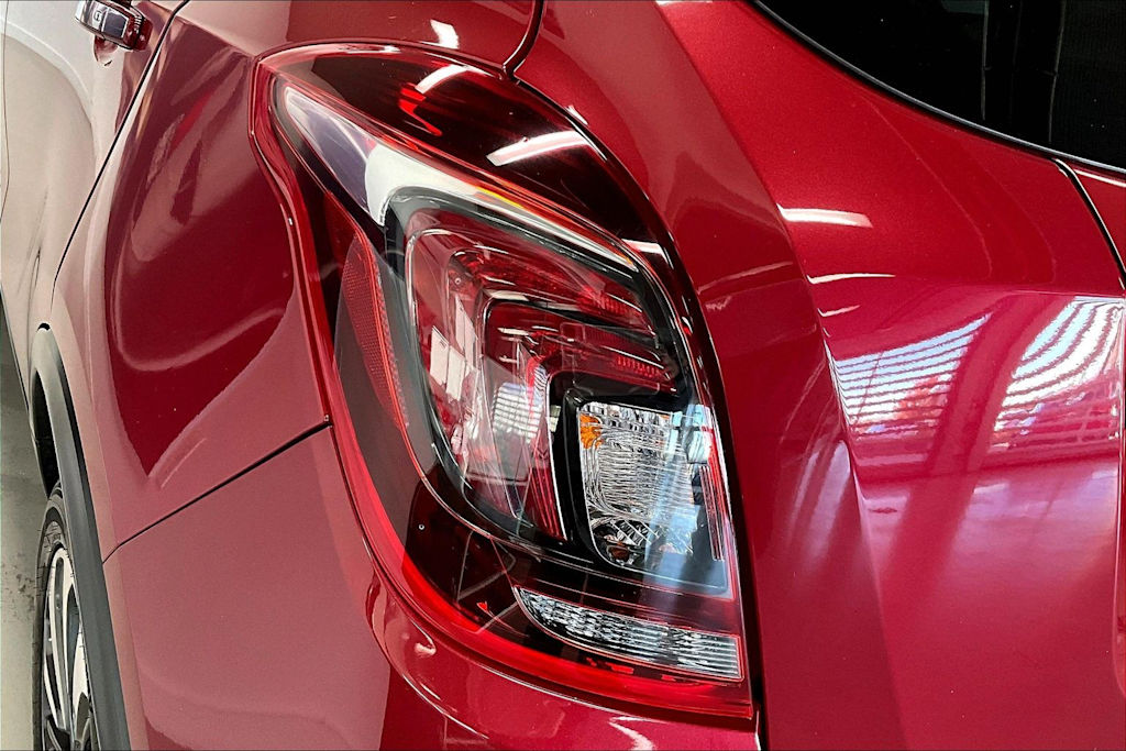 Thumbnail: 2018 Buick Encore - 30