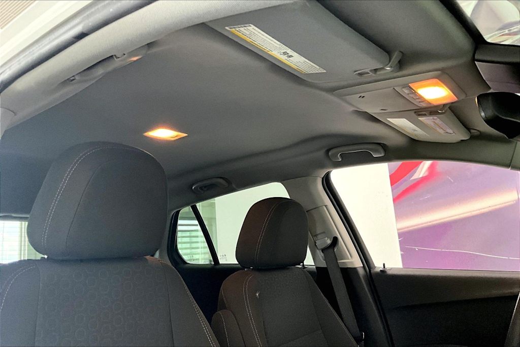 Thumbnail: 2022 Chevrolet Trax - 28