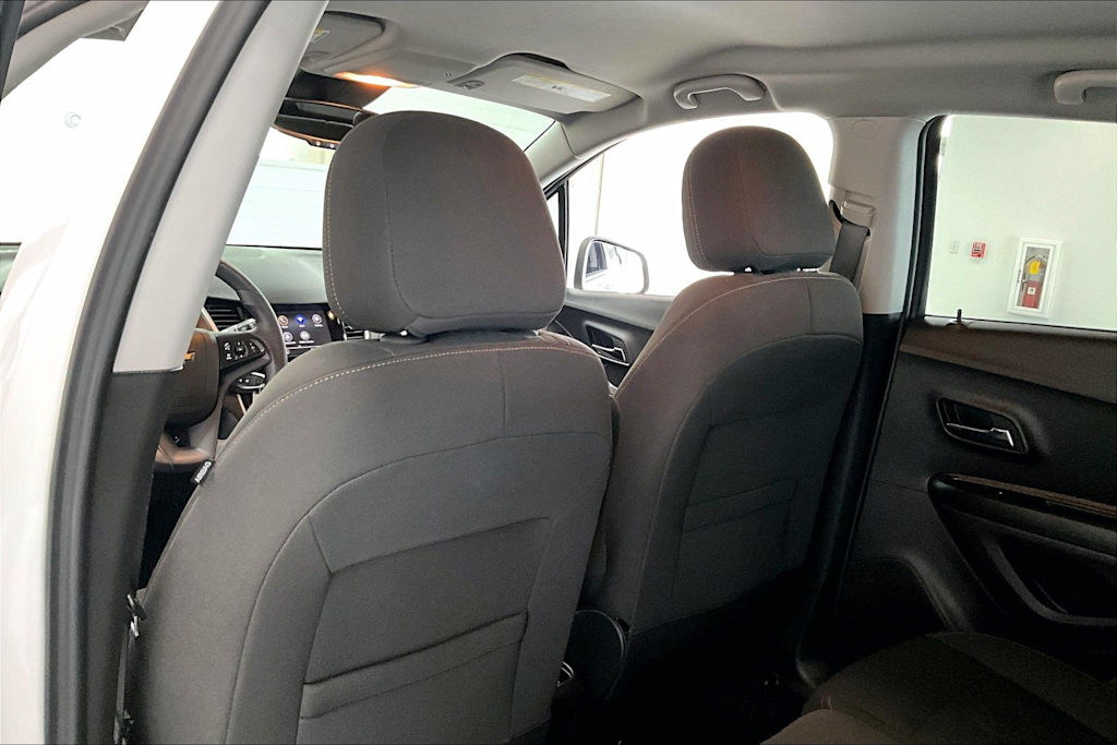 Thumbnail: 2022 Chevrolet Trax - 11