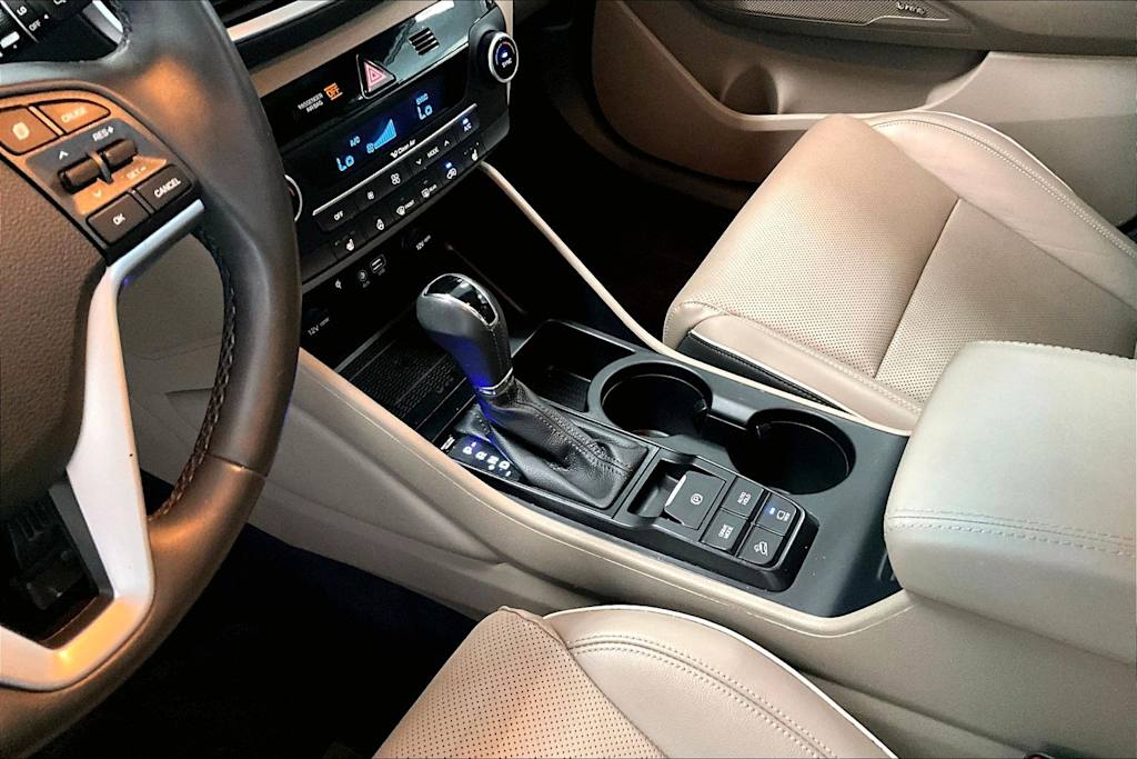 Thumbnail: 2021 Hyundai Tucson - 16