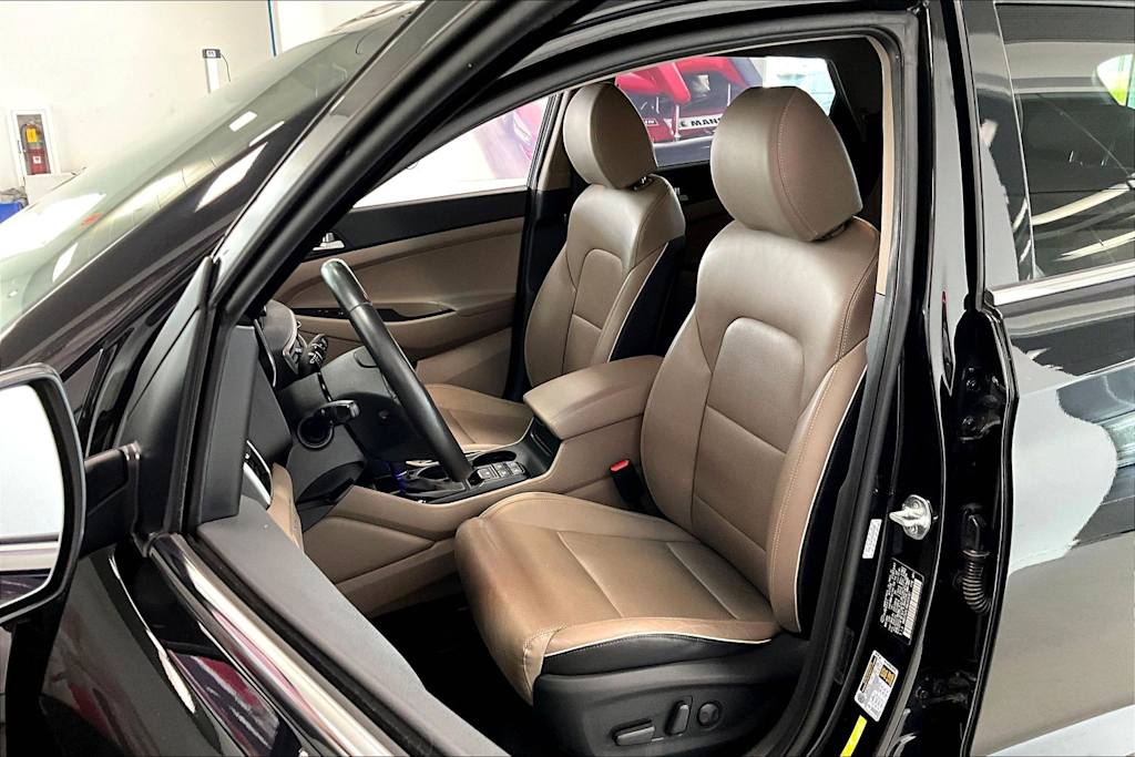 Thumbnail: 2021 Hyundai Tucson - 10