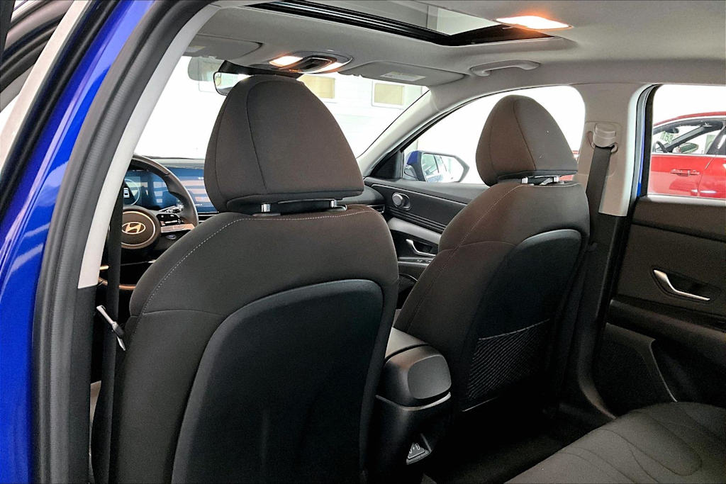 Thumbnail: 2024 Hyundai Elantra - 11