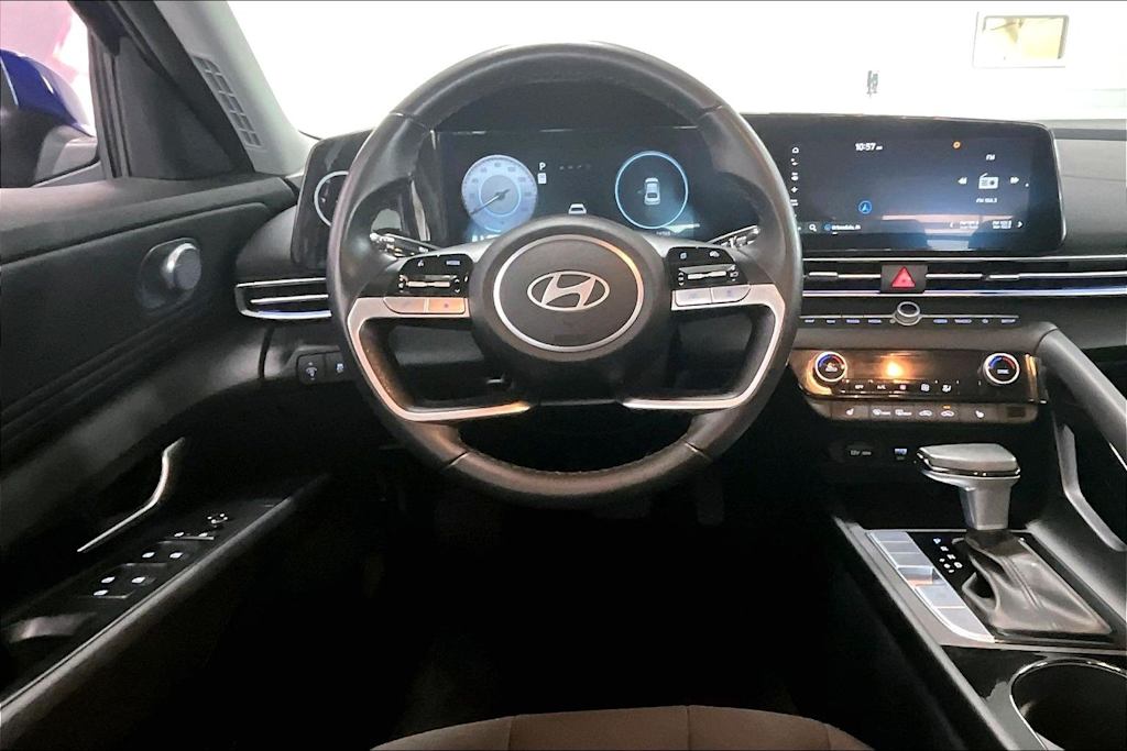 Thumbnail: 2024 Hyundai Elantra - 12