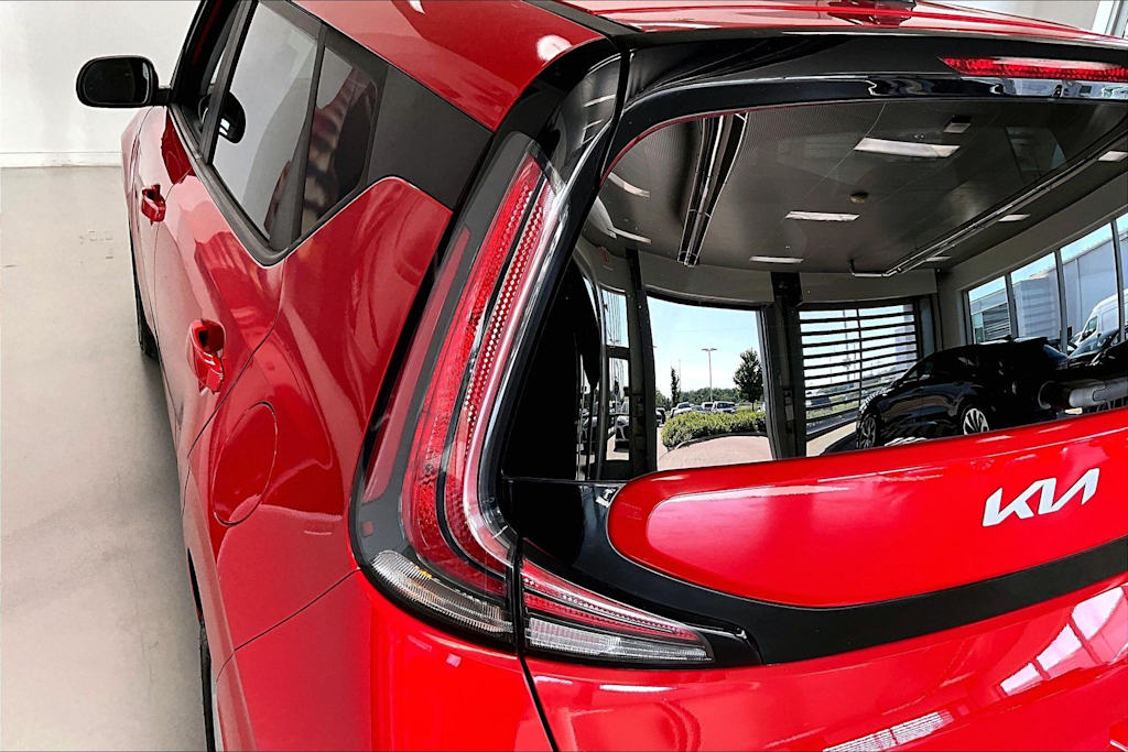 Thumbnail: 2023 Kia Soul - 7