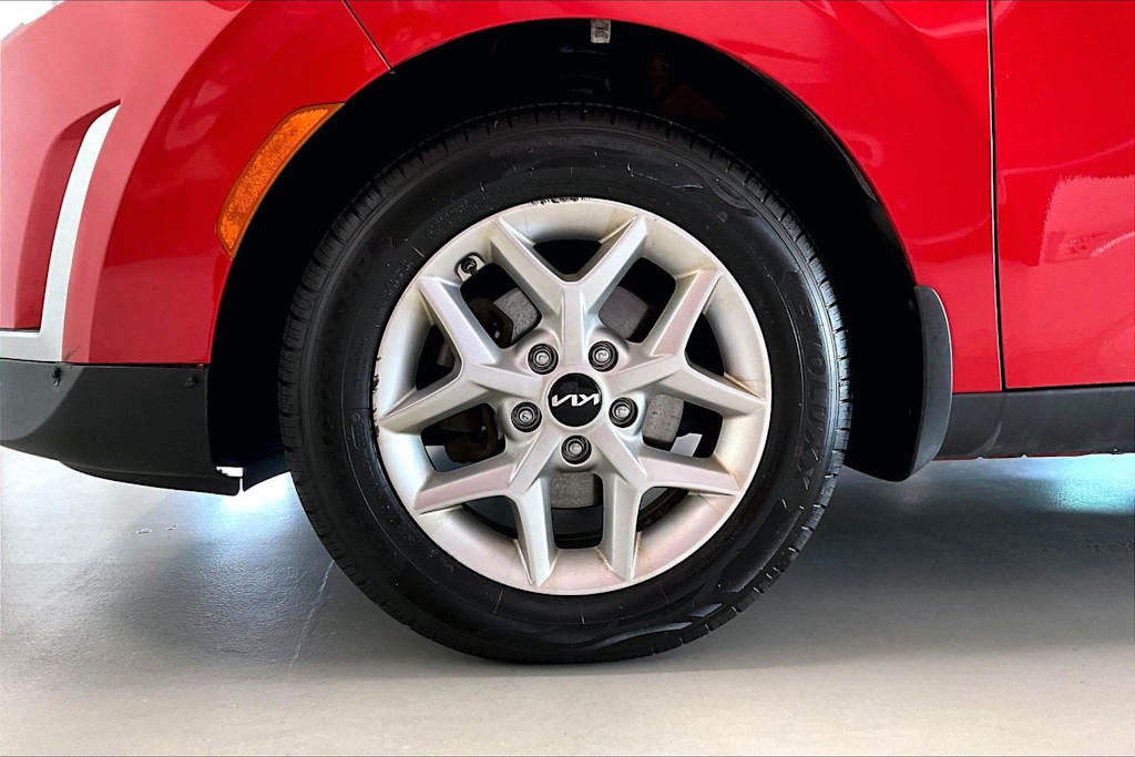 Thumbnail: 2023 Kia Soul - 8