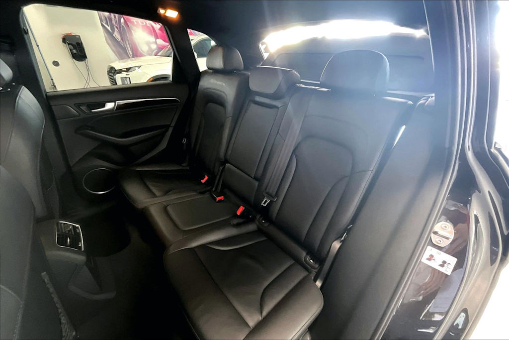 Thumbnail: 2016 Audi Q5 - 26