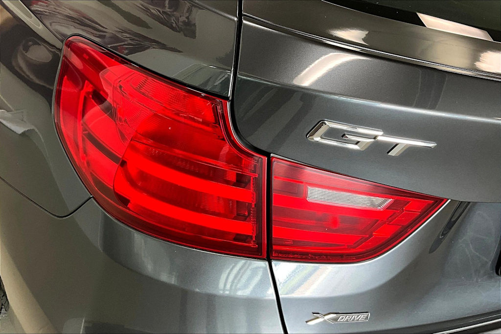 Thumbnail: 2015 BMW 3 Series - 26