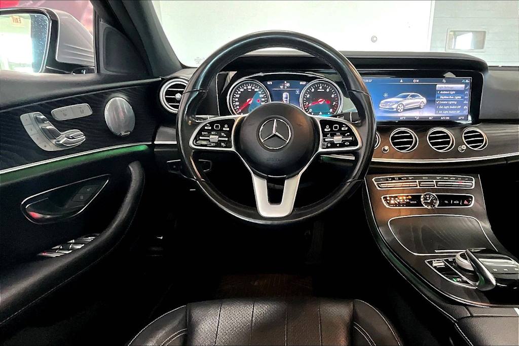 Thumbnail: 2019 Mercedes-Benz E-Class - 12