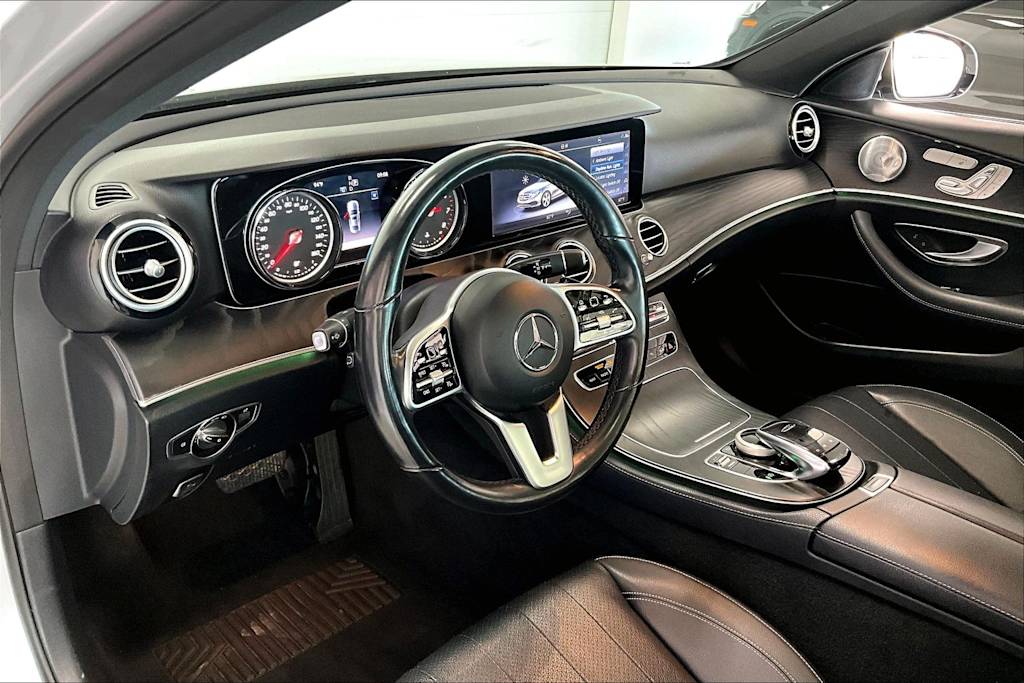 Thumbnail: 2019 Mercedes-Benz E-Class - 2