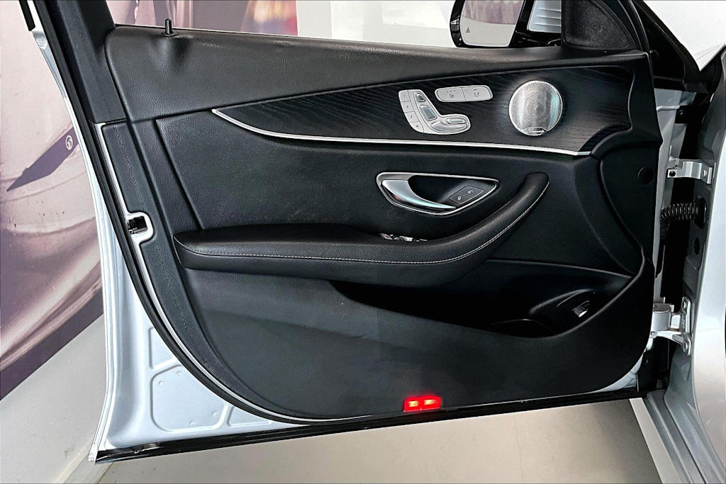Thumbnail: 2019 Mercedes-Benz E-Class - 24