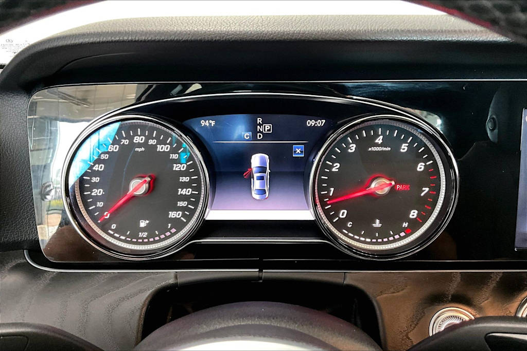Thumbnail: 2019 Mercedes-Benz E-Class - 15