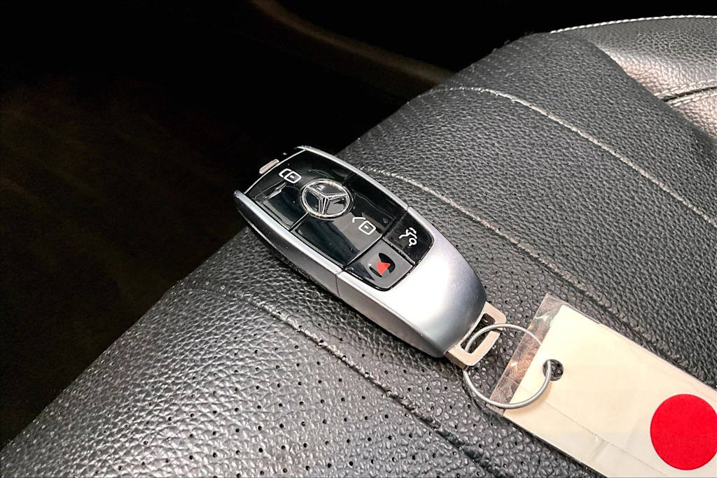 Thumbnail: 2019 Mercedes-Benz E-Class - 17